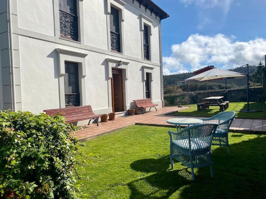 La Casona De Barganaz Villa Santiago Del Monte Exteriör bild